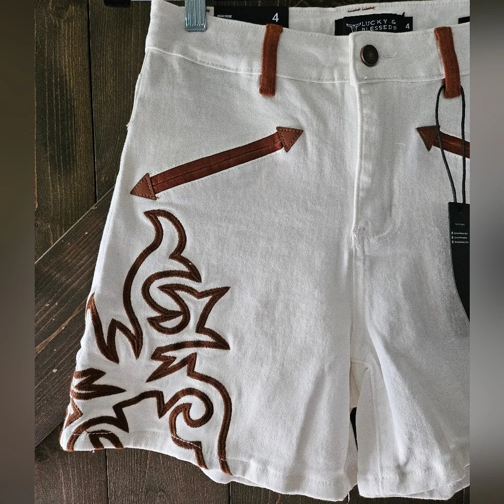 NEW LUCKY & BLESSED Ivory Embroidered Denim Shorts W/ Brown Western Boot-stitch